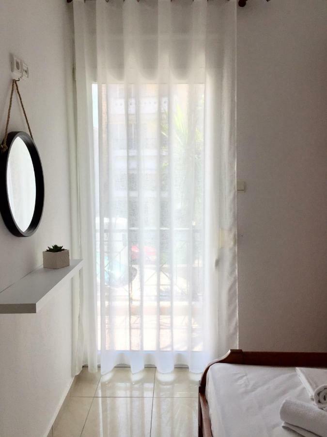 Minimal Apartment Center Кавала Экстерьер фото
